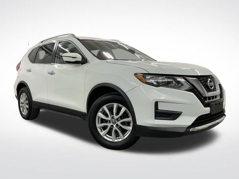 Used 2017 Nissan Rogue SV FWD image 4