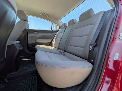 Used 2020 Hyundai Elantra SEL FWD image 16
