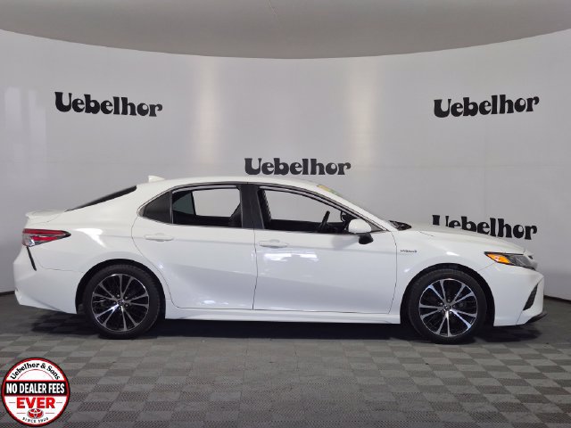 Used 2020 Toyota Camry SE FWD image 8