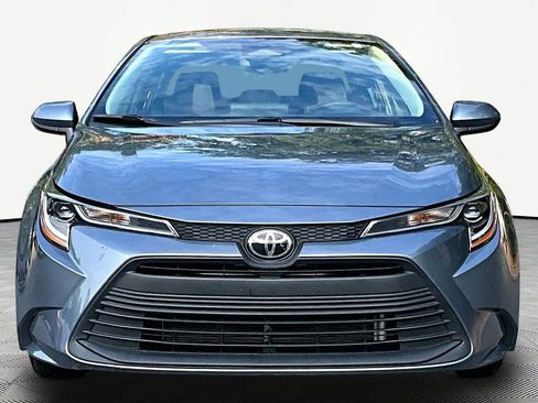 Certified 2025 Toyota Corolla LE w/ Convenience Package FWD image 4