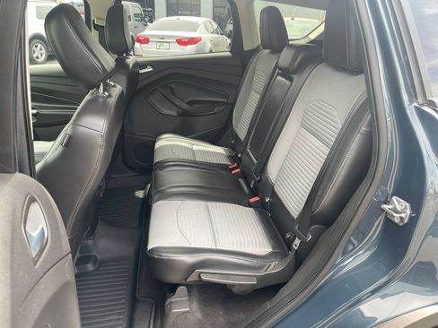 Used 2019 Ford Escape SE AWD/4WD image 14
