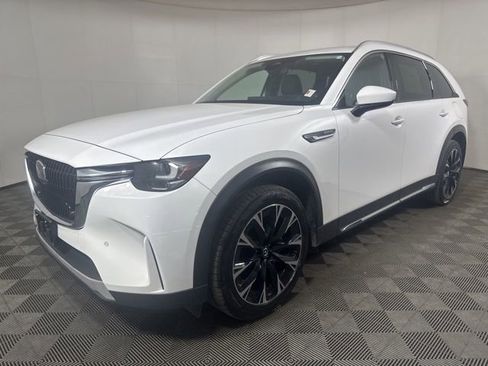 Used 2024 MAZDA CX-90 Plug-In Hybrid w/ Premium Pkg image 8
