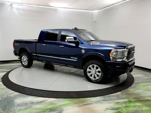 Used 2021 RAM 2500 Limited AWD/4WD image 3