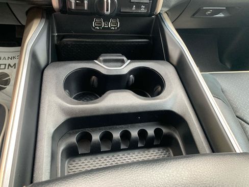 Used 2021 RAM 1500 Laramie RWD image 32