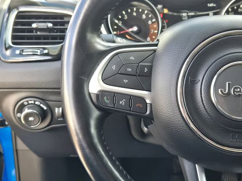 Used 2019 Jeep Compass Latitude FWD image 29