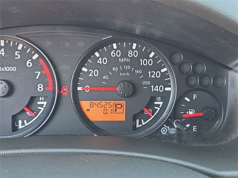 Used 2014 Nissan Frontier SV image 28