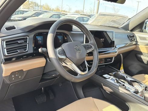 New 2026 Volkswagen Atlas Cross Sport SE FWD image 10