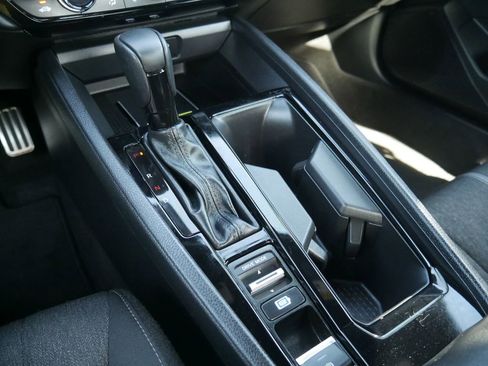 Used 2025 Honda Accord Sport image 25