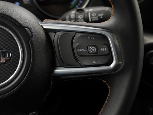 Used 2023 Jeep Wrangler Unlimited Sahara AWD/4WD image 40