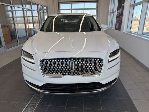 Used 2023 Lincoln Nautilus Reserve image 2