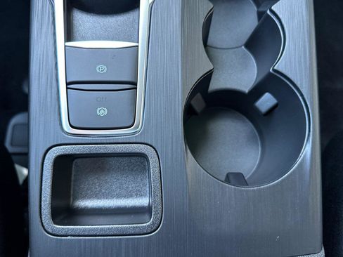 New 2025 Ford Escape SE w/ PHEV Premium Package image 24