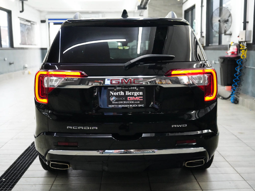 Used 2023 GMC Acadia Denali w/ Black Diamond Edition AWD/4WD image 7