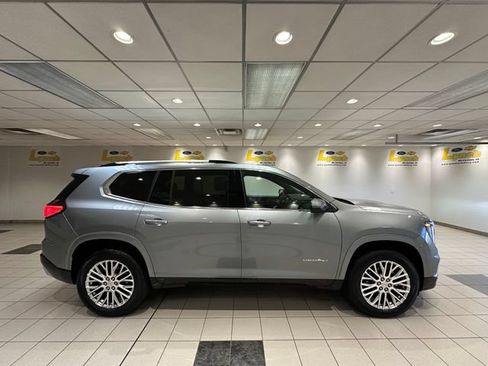 Used 2025 GMC Acadia Denali w/ LPO, Floor Liner Package AWD/4WD image 3