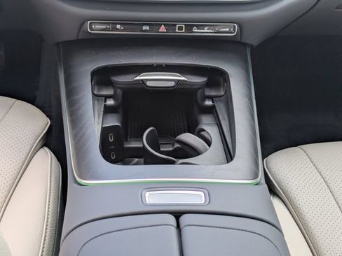 New 2026 Mercedes-Benz E 350 4MATIC Sedan image 20