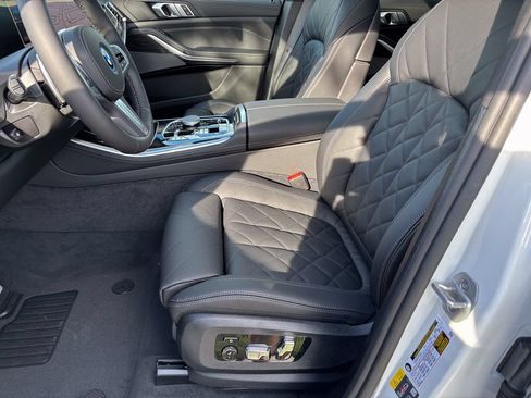 New 2026 BMW X5 xDrive50e w/ M Sport Package AWD/4WD image 15