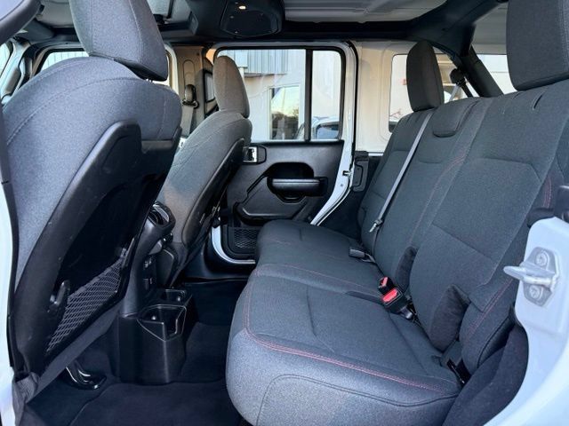 Used 2025 Jeep Wrangler Unlimited Rubicon AWD/4WD image 13