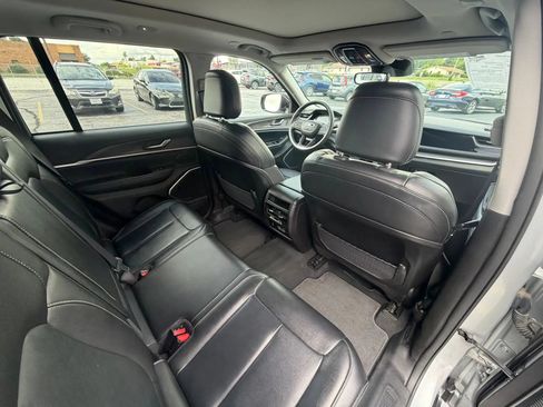 Used 2022 Jeep Grand Cherokee Limited 4xe AWD/4WD image 32