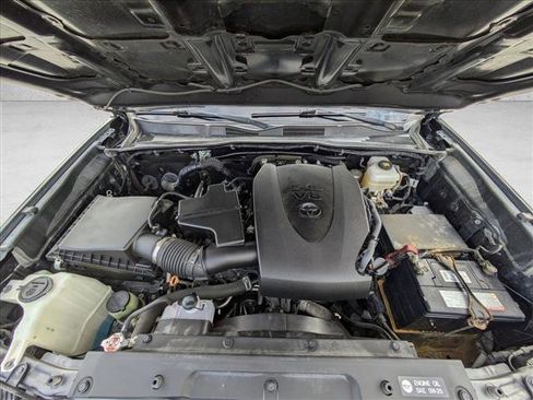 Used 2019 Toyota Tacoma TRD Off-Road image 26