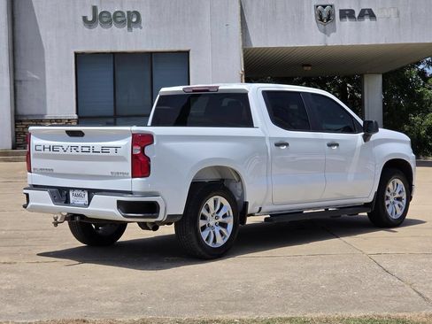 Used 2021 Chevrolet Silverado 1500 Custom w/ Safety Confidence Package RWD image 7