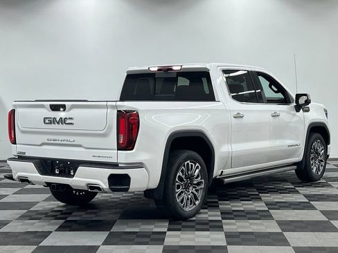 Used 2024 GMC Sierra 1500 Denali Ultimate AWD/4WD image 10