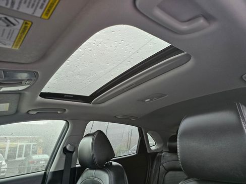 Used 2018 Hyundai Kona Limited image 19