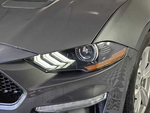 Used 2020 Ford Mustang Coupe RWD image 26