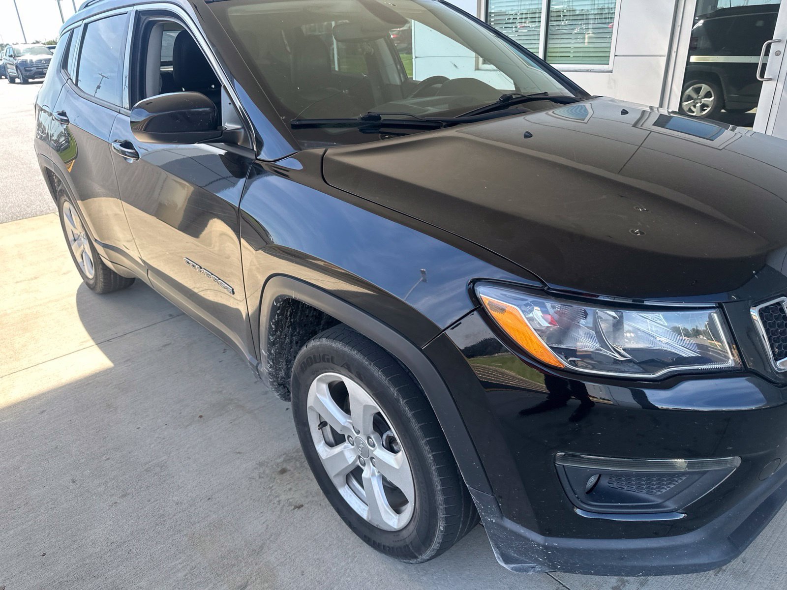 Used 2021 Jeep Compass Latitude FWD image 4