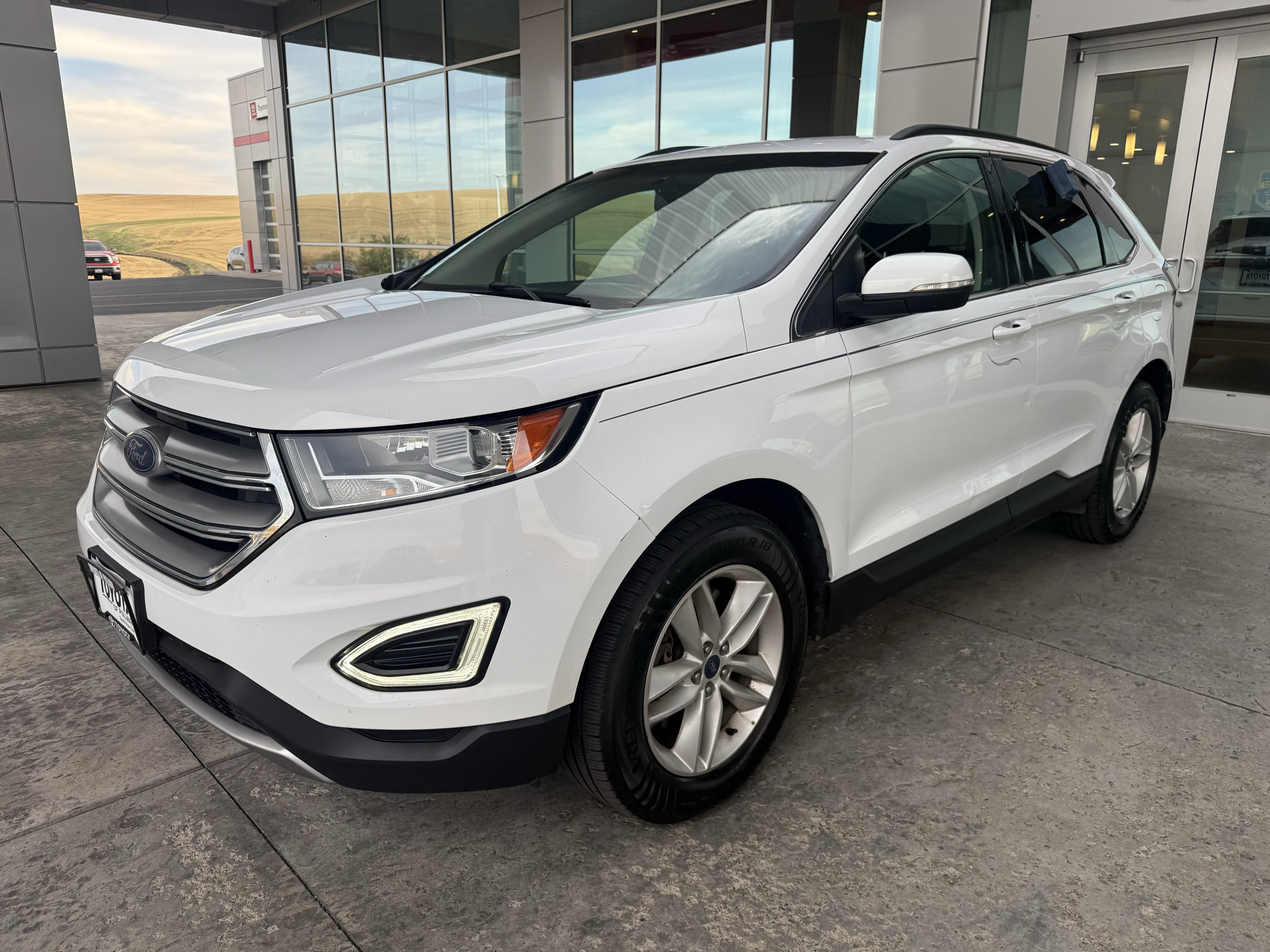 Used 2016 Ford Edge SEL w/ Equipment Group 201A AWD/4WD image 5