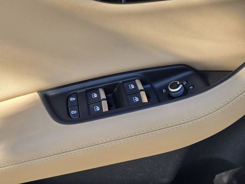 Certified 2023 Audi Q7 3.0T Prestige image 28