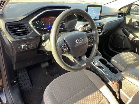Used 2022 Ford Escape SE image 24