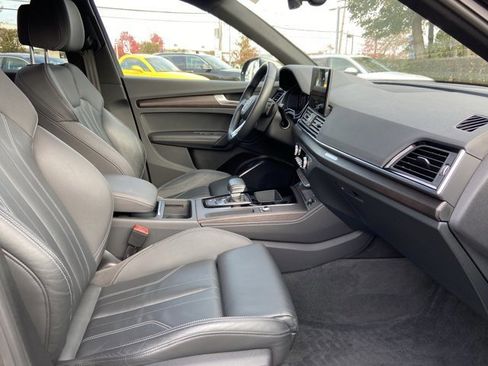 Certified 2022 Audi Q5 2.0T Premium Plus w/ Premium Plus Package image 28