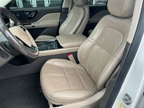 Used 2020 Lincoln Aviator Reserve w/ Elements Package Plus RWD image 13