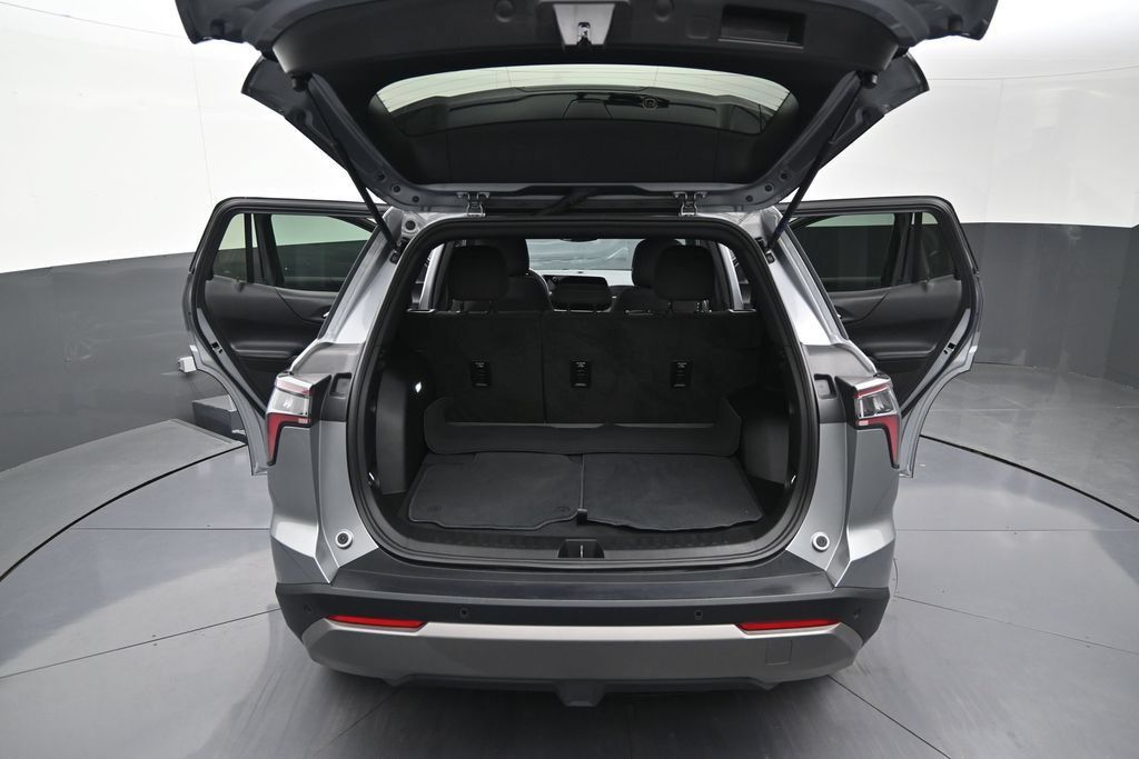 Certified 2026 Chevrolet Equinox LT AWD/4WD image 11