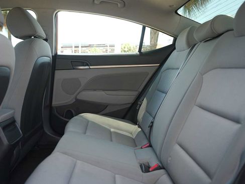 Used 2018 Hyundai Elantra SEL FWD image 14