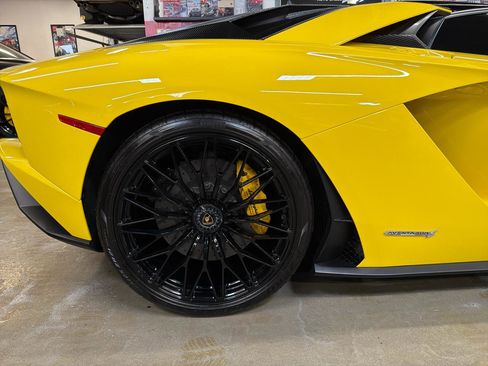 Used 2018 Lamborghini Aventador S AWD/4WD image 29