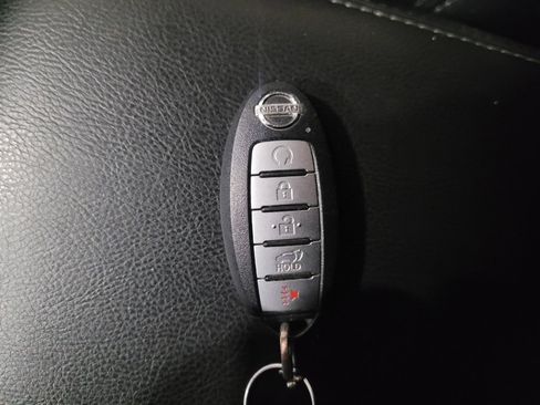 Used 2019 Nissan Pathfinder SL image 32