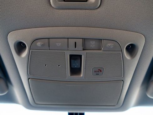 Used 2017 Nissan Pathfinder Platinum w/ Family Entertainment Package image 22