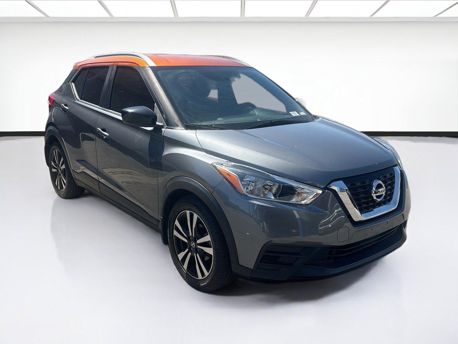 Used 2019 Nissan Kicks SV FWD image 3