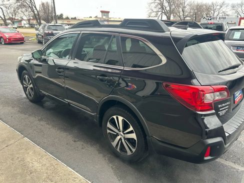 Used 2018 Subaru Outback 2.5i Limited image 36