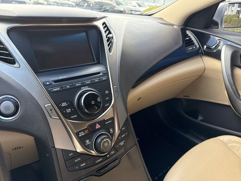 Used 2013 Hyundai Azera w/ Technology Pkg image 9