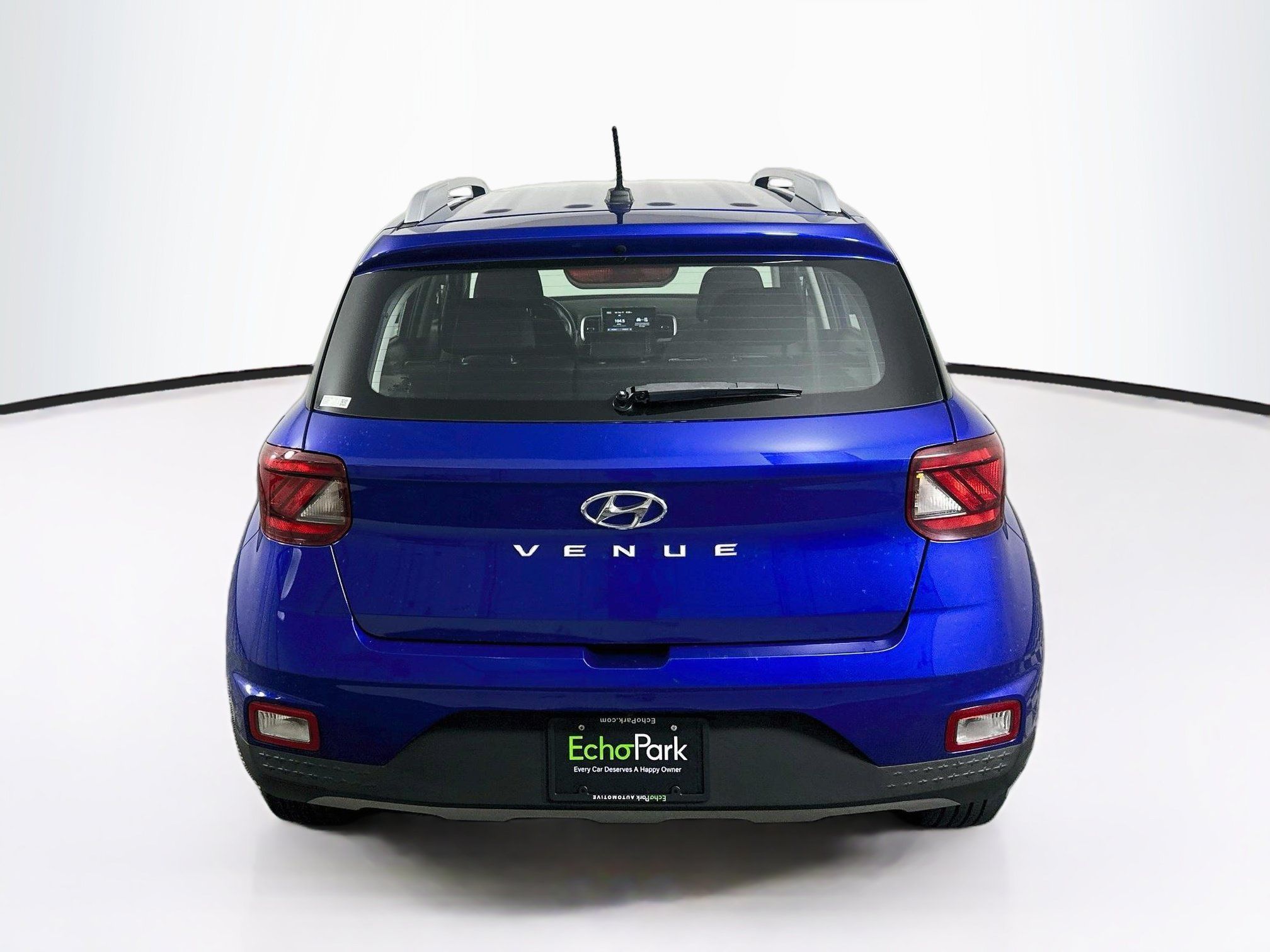 Used 2025 Hyundai Venue SEL FWD image 7