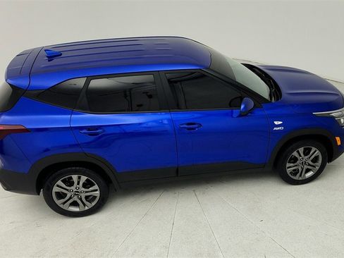 Used 2023 Kia Seltos LX image 39