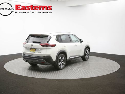 Used 2023 Nissan Rogue SL w/ SL Premium Package image 54