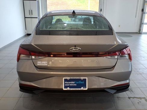 Certified 2023 Hyundai Elantra SEL image 5