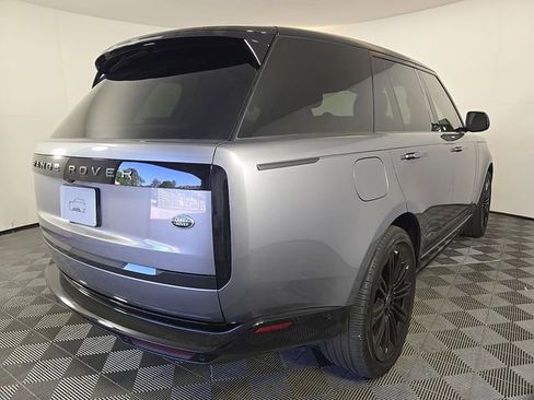 Used 2023 Land Rover Range Rover SE image 5