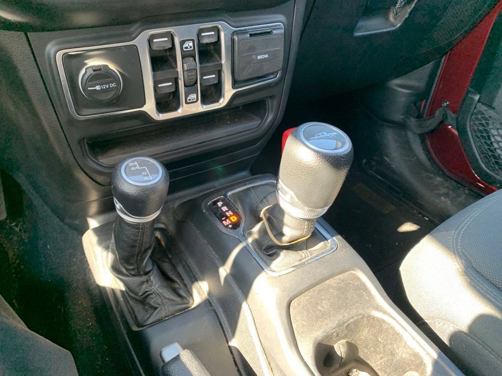 Used 2021 Jeep Gladiator Sport AWD/4WD image 43