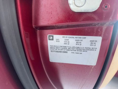 Used 2006 Chevrolet Corvette Coupe w/ Preferred Equipment Group image 31