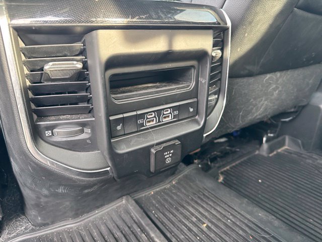 Used 2022 RAM 3500 Laramie AWD/4WD image 15