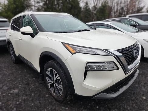 Certified 2023 Nissan Rogue SV w/ SV Premium Package image 3