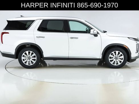 Used 2023 Hyundai Palisade SEL FWD image 11